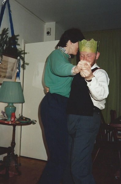 199412christmasexilesparty4